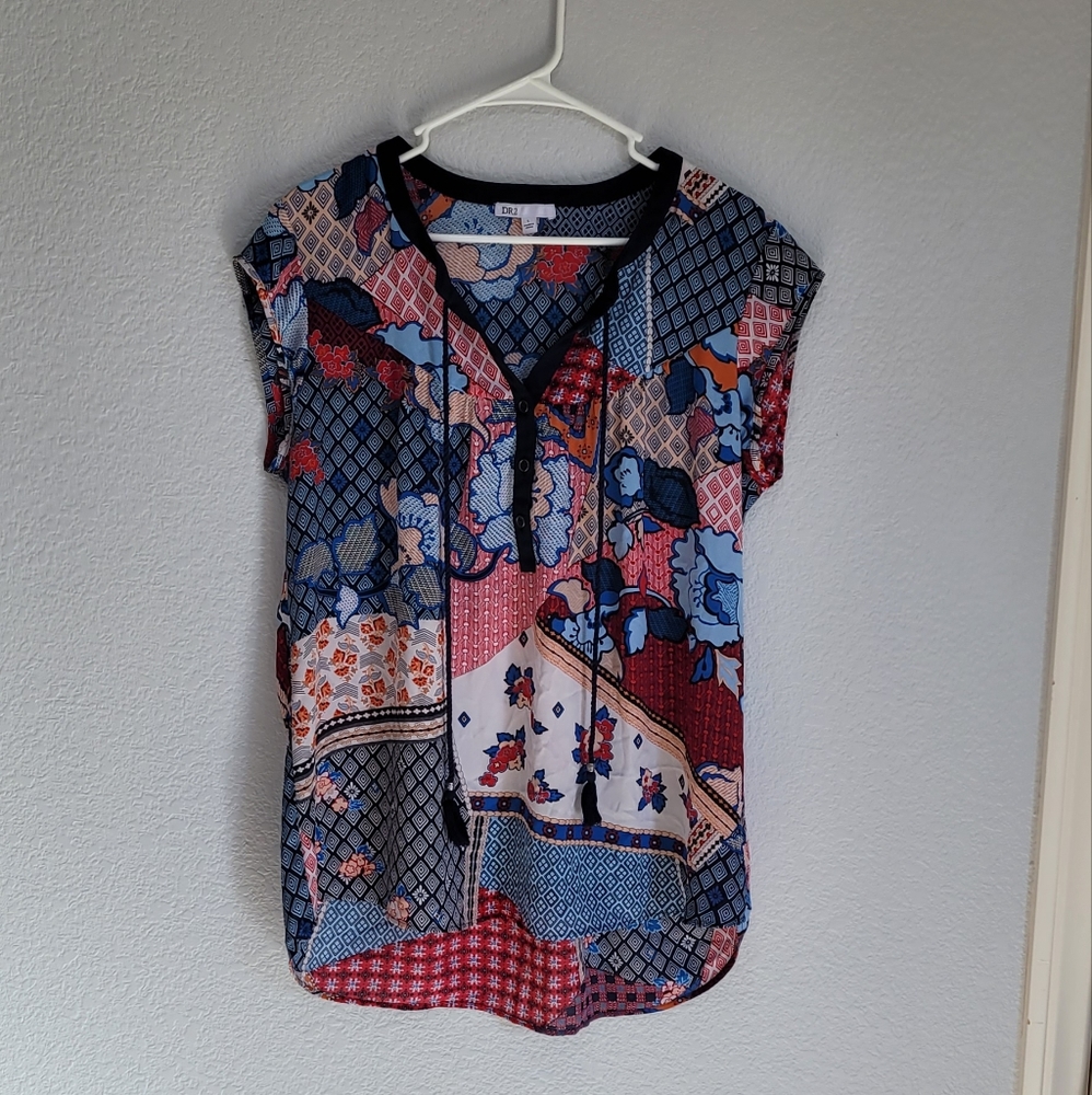 Short sleeve blouse